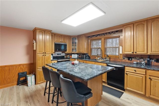 244 Glass Road, Mount Airy, NC 27030