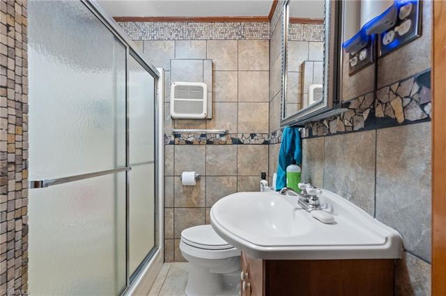 244 Glass Road, Mount Airy, NC 27030