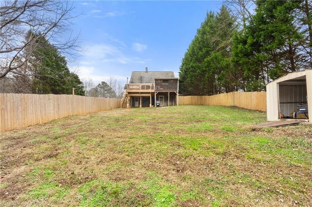244 Glass Road, Mount Airy, NC 27030