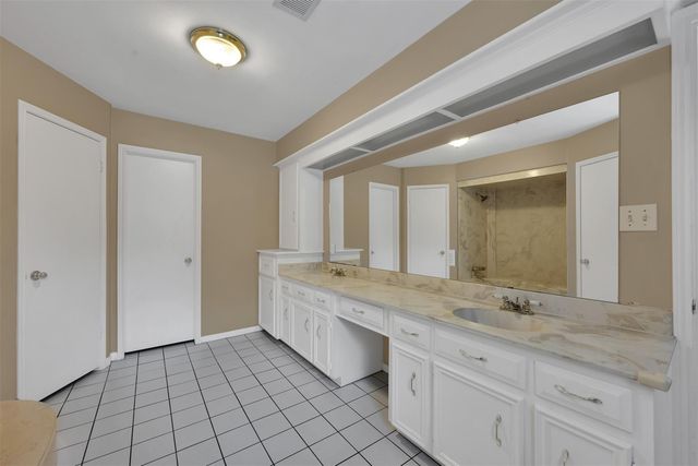 2010 Tucumcari Drive, Houston, TX 77090