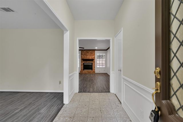 2010 Tucumcari Drive, Houston, TX 77090