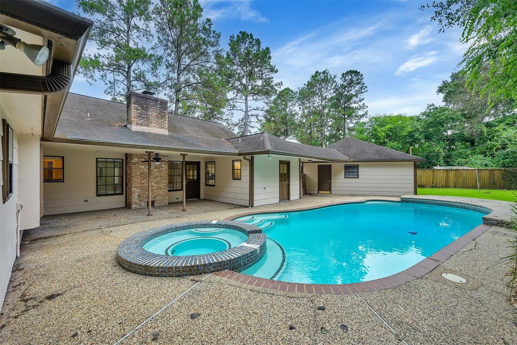 2010 Tucumcari Drive, Houston, TX 77090