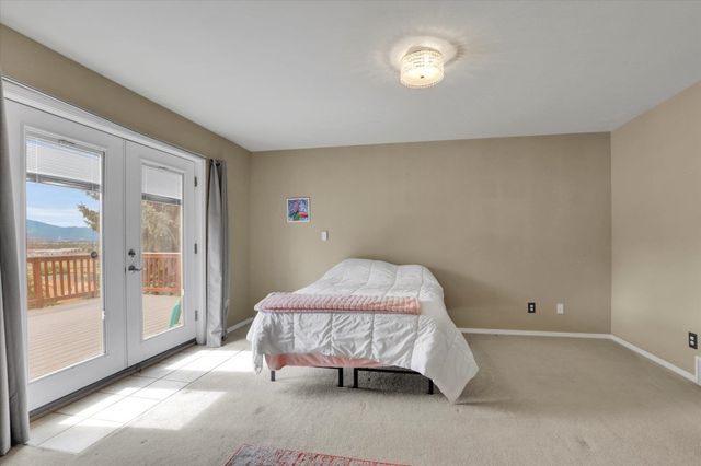 5320 N Vista Grande Rd, Otis Orchards, WA 99027