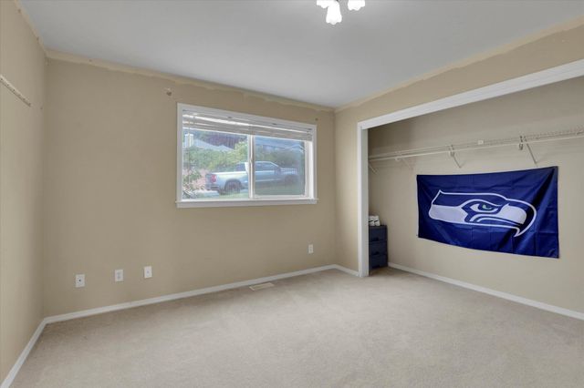 5320 N Vista Grande Rd, Otis Orchards, WA 99027