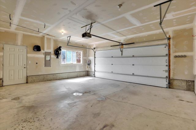 5320 N Vista Grande Rd, Otis Orchards, WA 99027