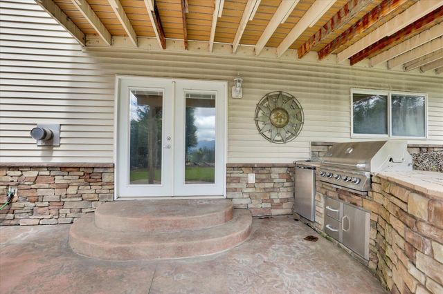 5320 N Vista Grande Rd, Otis Orchards, WA 99027