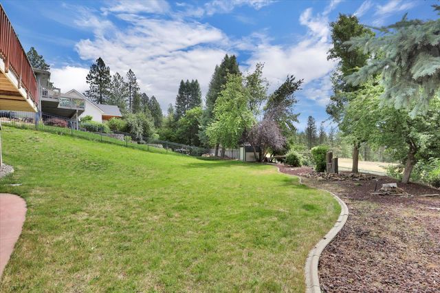 5320 N Vista Grande Rd, Otis Orchards, WA 99027