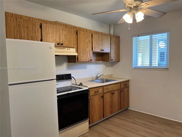 17982 SW 296th St A, Homestead, FL 33030