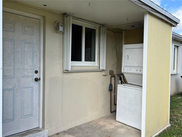 17982 SW 296th St A, Homestead, FL 33030