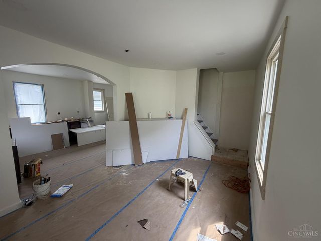 4334 Watterson Street, Cincinnati, OH 45227