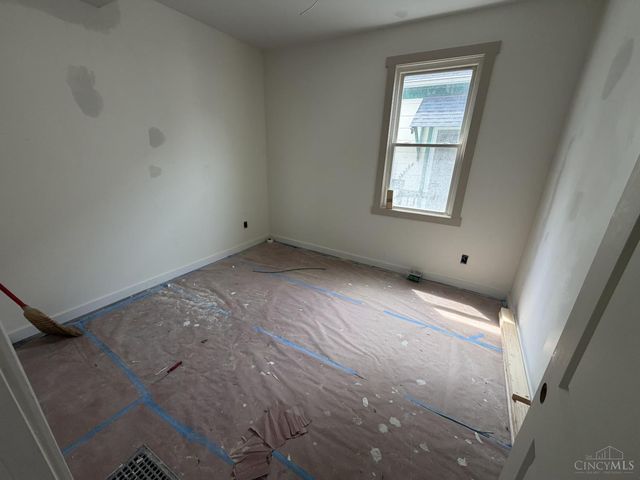 4334 Watterson Street, Cincinnati, OH 45227