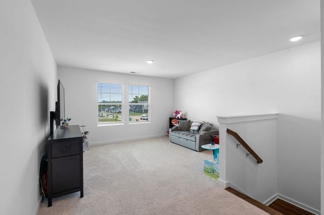 9016 Hutson Drive, White House, TN 37188