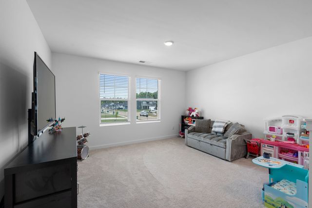 9016 Hutson Drive, White House, TN 37188