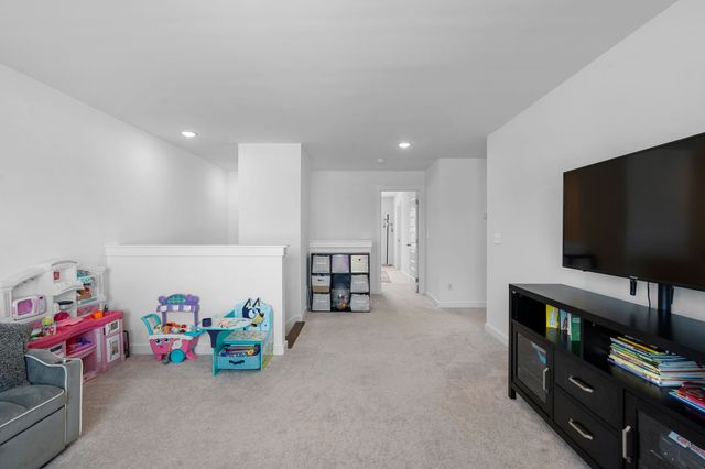 9016 Hutson Drive, White House, TN 37188