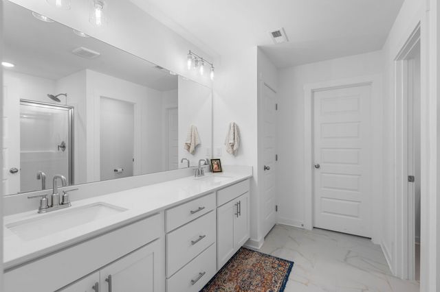 9016 Hutson Drive, White House, TN 37188