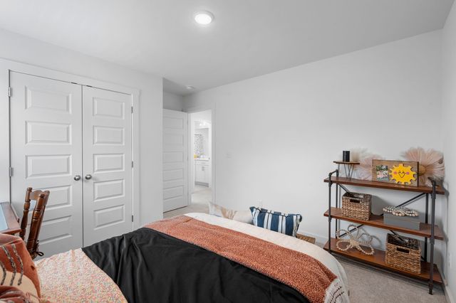 9016 Hutson Drive, White House, TN 37188