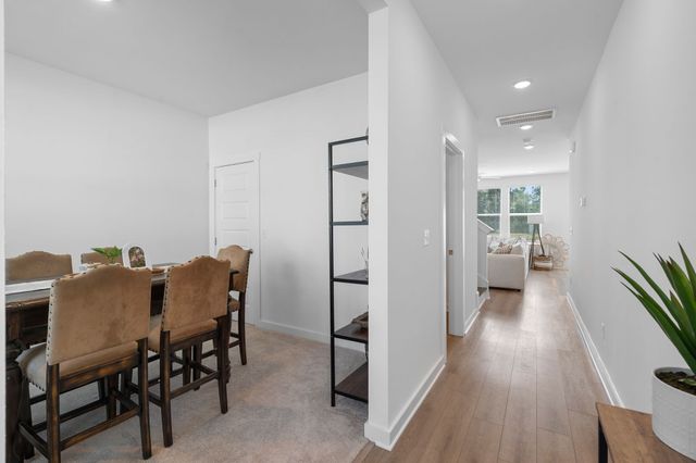 9016 Hutson Drive, White House, TN 37188