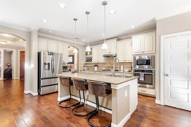 13808 N Lake Branch Lane, Houston, TX 77044