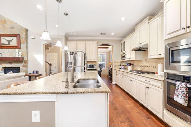 13808 N Lake Branch Lane, Houston, TX 77044