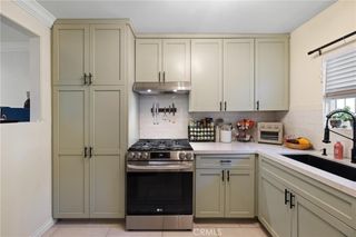 18350 Hatteras 157, Tarzana, CA 91356