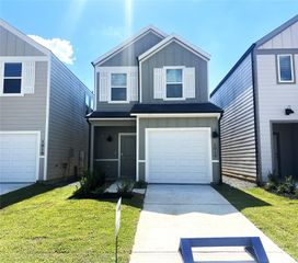 1019 Moon Drop Lane, Houston, TX 77090