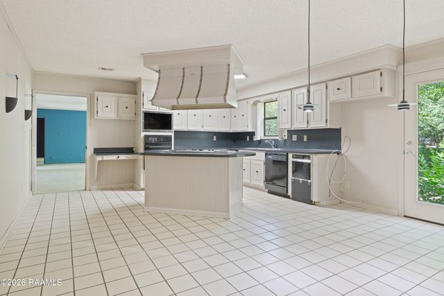 7867 Main Highway, St. Martinville, LA 70582