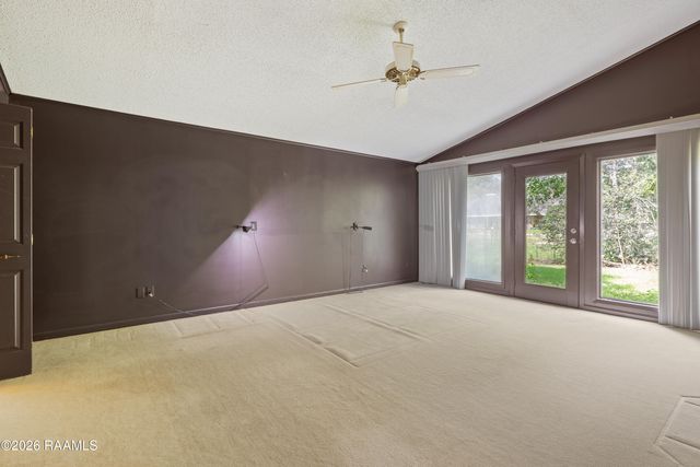 7867 Main Highway, St. Martinville, LA 70582