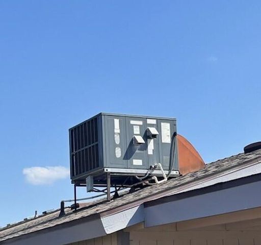 2532 W Chestnut Ct. Court, Visalia, CA 93277