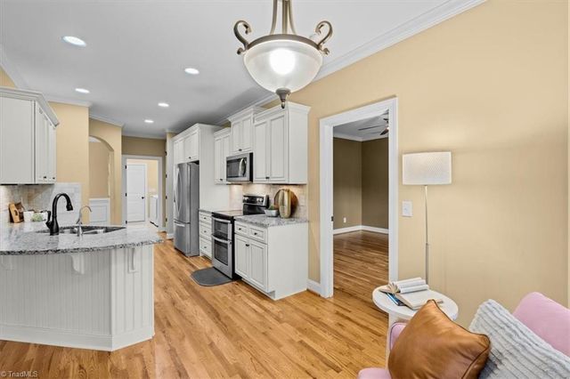 4898 Forest Oaks Drive, Greensboro, NC 27406