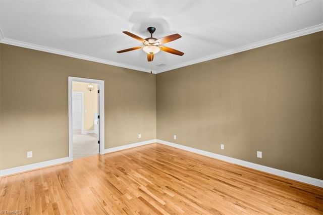 4898 Forest Oaks Drive, Greensboro, NC 27406