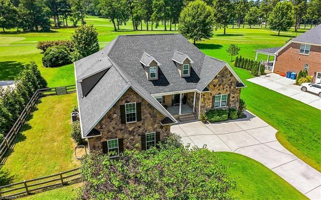 4898 Forest Oaks Drive, Greensboro, NC 27406