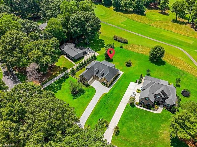 4898 Forest Oaks Drive, Greensboro, NC 27406