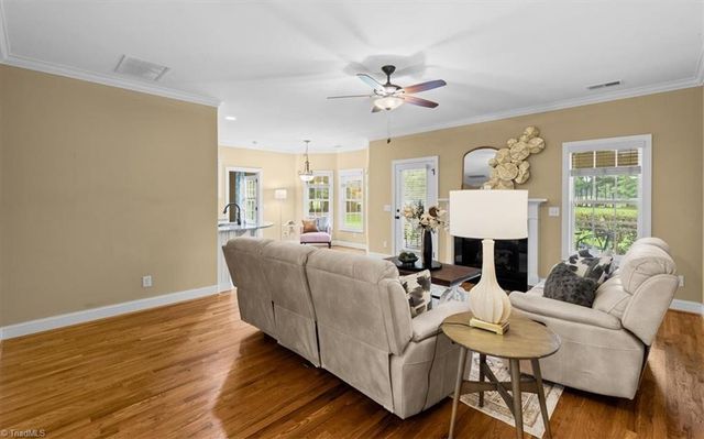 4898 Forest Oaks Drive, Greensboro, NC 27406