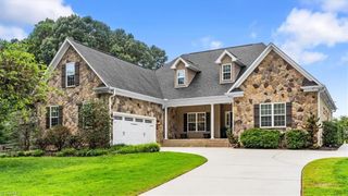 4898 Forest Oaks Drive, Greensboro, NC 27406