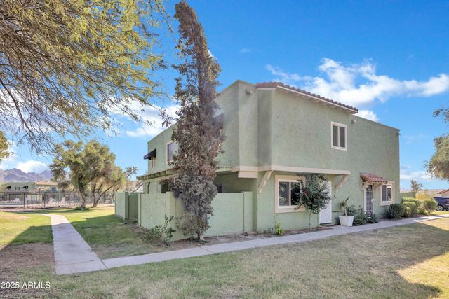 10217 N 7TH Place B, Phoenix, AZ 85020