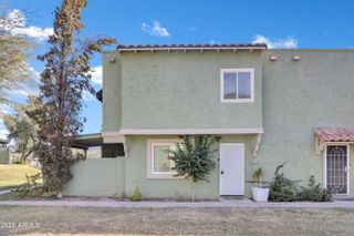 10217 N 7TH Place B, Phoenix, AZ 85020