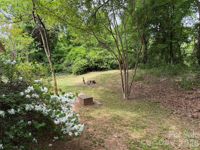 101 Ramsey Street, Morganton, NC 28655