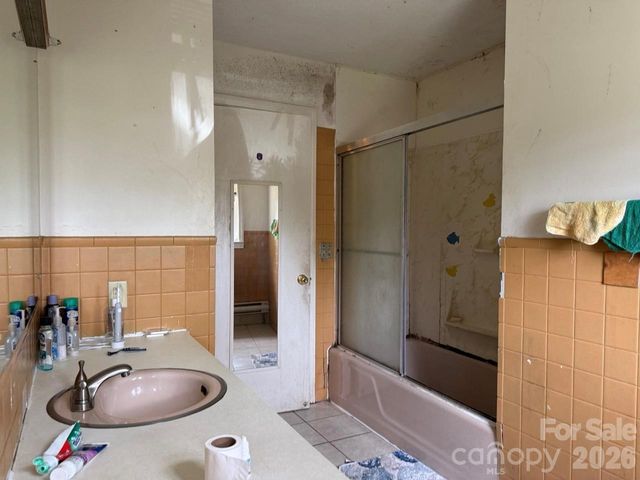 101 Ramsey Street, Morganton, NC 28655