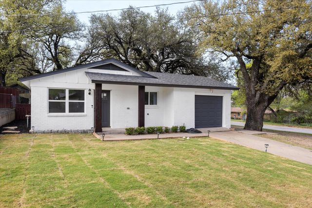 602 E 4th Street, Weatherford, TX 76086