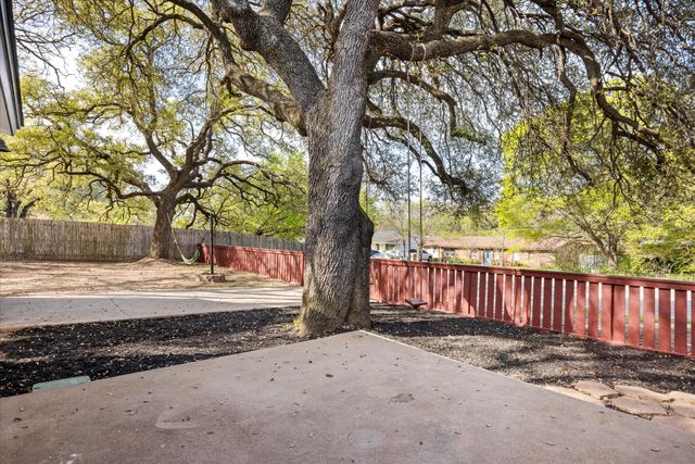 602 E 4th Street, Weatherford, TX 76086