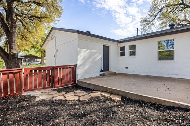 602 E 4th Street, Weatherford, TX 76086