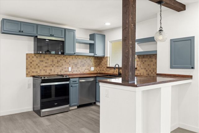 602 E 4th Street, Weatherford, TX 76086