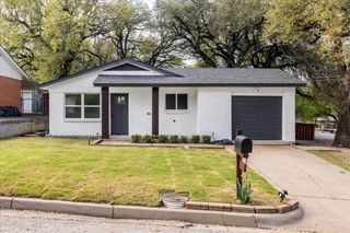 602 E 4th Street, Weatherford, TX 76086