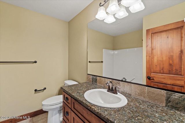 9091 N Piper Ct, Hayden, ID 83835
