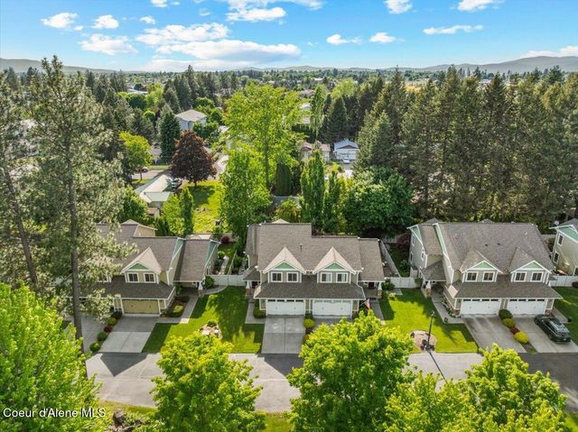 9091 N Piper Ct, Hayden, ID 83835