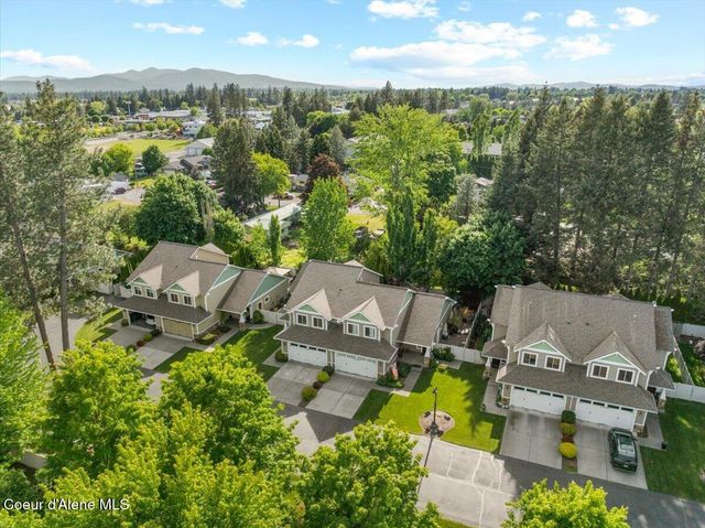 9091 N Piper Ct, Hayden, ID 83835