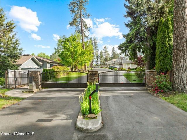 9091 N Piper Ct, Hayden, ID 83835