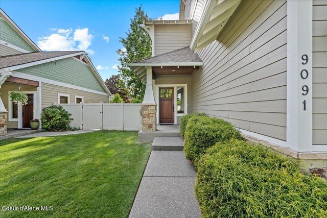 9091 N Piper Ct, Hayden, ID 83835
