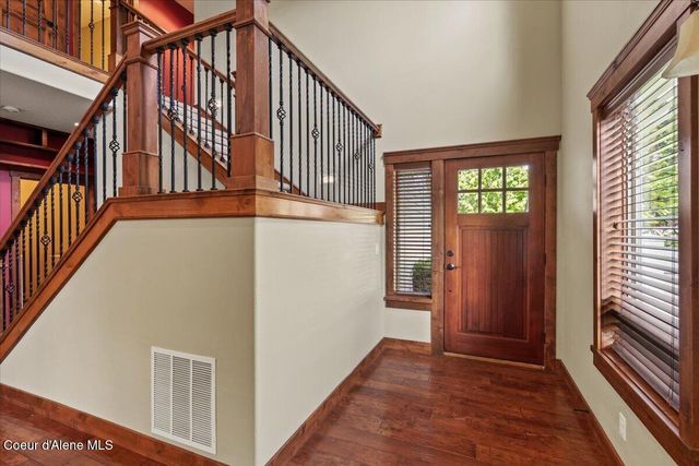 9091 N Piper Ct, Hayden, ID 83835
