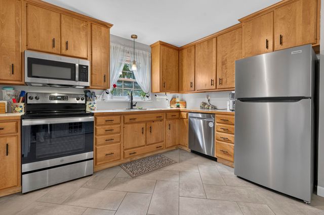 18 Drew Road, Somersworth, NH 03878